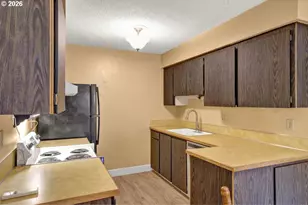 2727 Gateway St, Springfield, OR 97477 - Photo 8