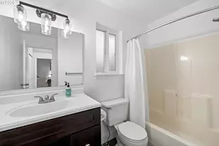 735 SW Caldew Dr, Portland, OR 97219 - Photo 26