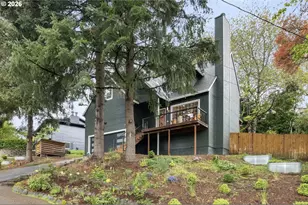 735 SW Caldew Dr, Portland, OR 97219 - Photo 2