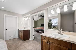 4936 SW Slavin Rd, Portland, OR 97239 - Photo 16