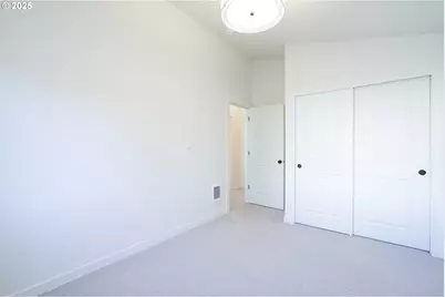 6537 SE Woodstock Blvd, Portland, OR 97206 - Photo 16