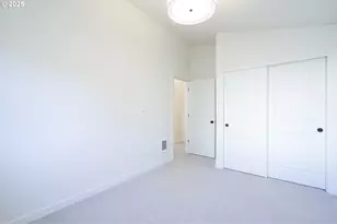 6537 SE Woodstock Blvd, Portland, OR 97206 - Photo 16