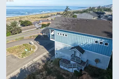 29153 Kerber Dr, Gold Beach, OR 97444 - Photo 6