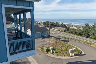 29153 Kerber Dr, Gold Beach, OR 97444 - Photo 8