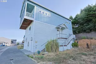 29153 Kerber Dr, Gold Beach, OR 97444 - Photo 46