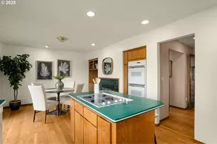 18910 NW Sauvie Island Rd, Portland, OR 97231 - Photo 12