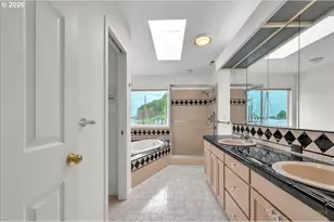 12800 NW Marina Way, Portland, OR 97231 - Photo 24