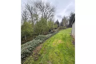 1060 NW 107th Ave, Portland, OR 97229 - Photo 6