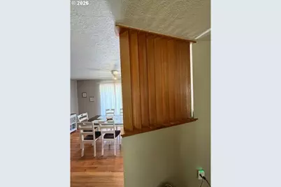 1060 NW 107th Ave, Portland, OR 97229 - Photo 12