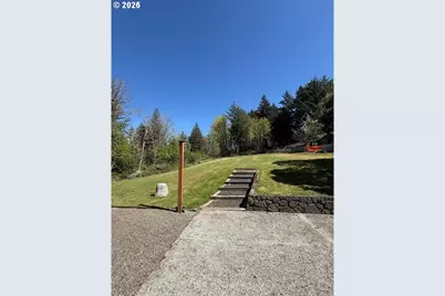 1060 NW 107th Ave, Portland, OR 97229 - Photo 18