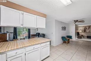 10317 SE 37th Ave, Milwaukie, OR 97222 - Photo 14
