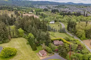 18036 NW Emmaus Ln, Portland, OR 97231 - Photo 2