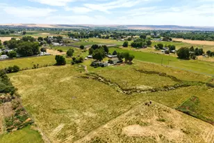 84903 Lyle Ln, Milton-Freewater, OR 97862 - Photo 4