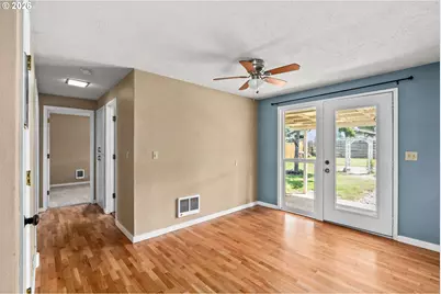1128 S 11th St, Cottage Grove, OR 97424 - Photo 12
