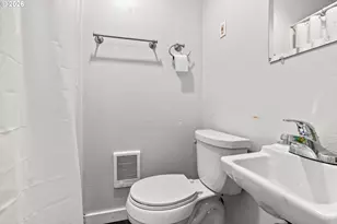 1128 S 11th St, Cottage Grove, OR 97424 - Photo 12