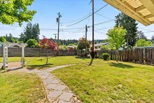 1128 S 11th St, Cottage Grove, OR 97424 - Photo 20