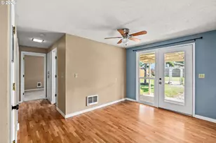 1128 S 11th St, Cottage Grove, OR 97424 - Photo 8