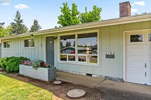 1128 S 11th St, Cottage Grove, OR 97424 - Photo 4