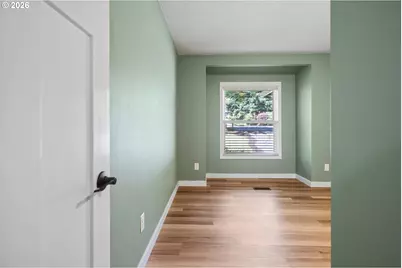 6422 SW Roundtree Ct, Portland, OR 97219 - Photo 18