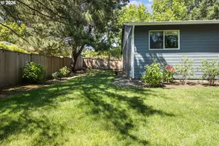 6422 SW Roundtree Ct, Portland, OR 97219 - Photo 36
