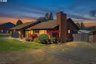 1601 Maple St, Myrtle Point, OR 97458 - Photo 1