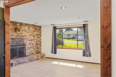 1601 Maple St, Myrtle Point, OR 97458 - Photo 6