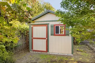 11464 SW 96th Ave, Portland, OR 97223 - Photo 38