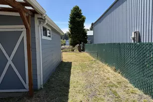 145 S 5th St, Lakeside, OR 97449 - Photo 20
