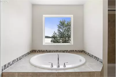 17114 SE Rhododendron St, Happy Valley, OR 97086 - Photo 28