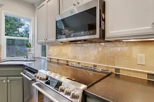 22515 Ponderay Dr, West Linn, OR 97068 - Photo 12