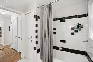 7211 SW Brier Pl, Portland, OR 97219 - Photo 12