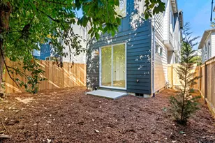 1054 SE Franklin St, Portland, OR 97202 - Photo 6