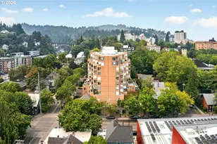 1132 SW 19th Ave, Portland, OR 97205 - Photo 40
