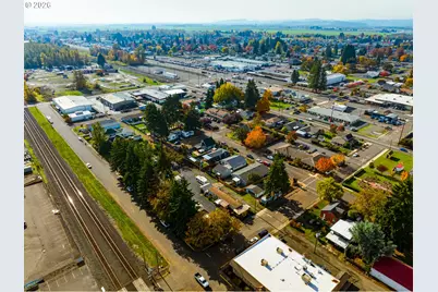 351 Front St, Junction City, OR 97448 - Photo 10