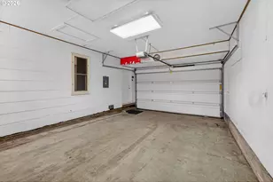 262 NW Cecil Ave, Roseburg, OR 97470 - Photo 22