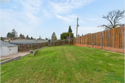 262 NW Cecil Ave, Roseburg, OR 97470 - Photo 28