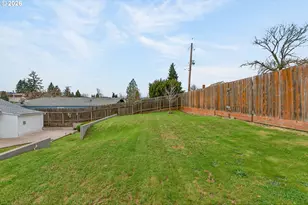 262 NW Cecil Ave, Roseburg, OR 97470 - Photo 28