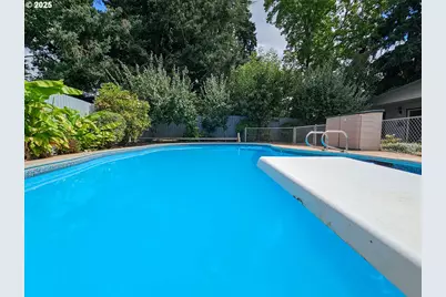 20175 SW Clarion St, Beaverton, OR 97003 - Photo 34