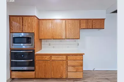 20175 SW Clarion St, Beaverton, OR 97003 - Photo 8