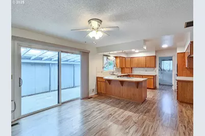 20175 SW Clarion St, Beaverton, OR 97003 - Photo 4