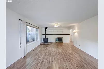 20175 SW Clarion St, Beaverton, OR 97003 - Photo 16