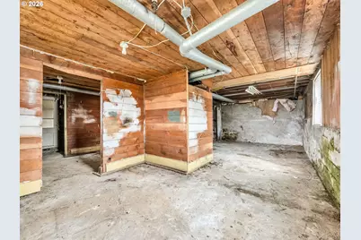 590 Rivington St, Astoria, OR 97103 - Photo 32