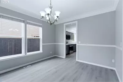 359 NW Eagle Feather St, Salem, OR 97304 - Photo 8