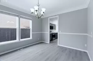 359 NW Eagle Feather St, Salem, OR 97304 - Photo 8