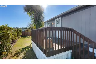 3065 Knott Terrace, Coos Bay, OR 97420 - Photo 6