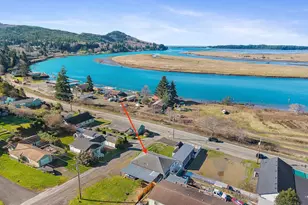 67 Spruce St, Wheeler, OR 97147 - Photo 4