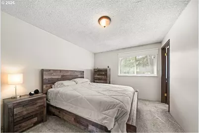 708 E Heintz St, Molalla, OR 97038 - Photo 20