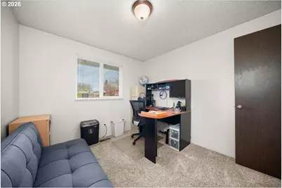 708 E Heintz St, Molalla, OR 97038 - Photo 18