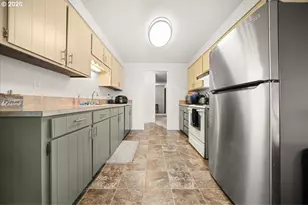 708 E Heintz St, Molalla, OR 97038 - Photo 10