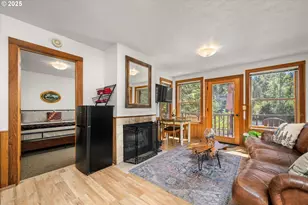 54444 McKenzie River Dr, Blue River, OR 97413 - Photo 4